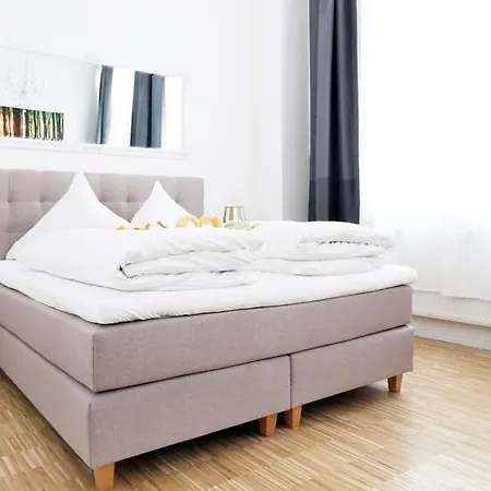 Sc 01 By Rockchair Apartments L Superhost Status L 2 Bedrooms Boxspringbeds Balcony Elevator - Cozy Family & Business Flair Welcomes You! Berlin Extérieur photo